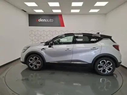Photo 6 Renault Captur  E-Tech full hybrid 145