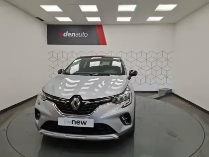 Photo 10 Renault Captur  E-Tech full hybrid 145