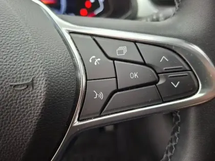 Photo 45 Renault Captur  E-Tech full hybrid 145