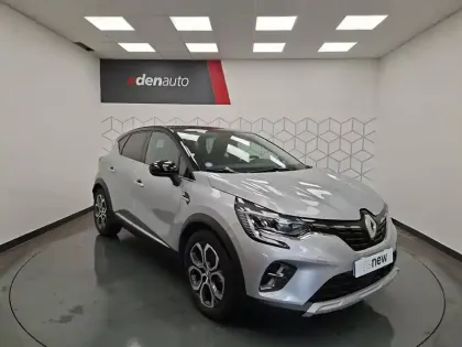 Photo 13 Renault Captur  E-Tech full hybrid 145