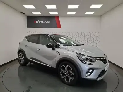 Photo 14 Renault Captur  E-Tech full hybrid 145