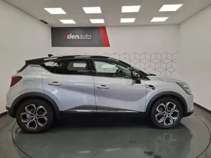 Photo 17 Renault Captur  E-Tech full hybrid 145