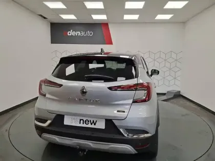 Photo 21 Renault Captur  E-Tech full hybrid 145