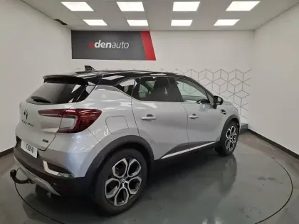 Photo 19 Renault Captur  E-Tech full hybrid 145