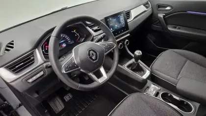 Photo 26 Renault Captur  mild hybrid 140