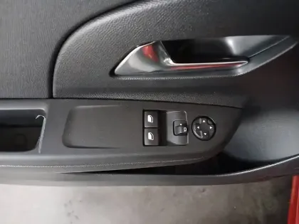 Photo 24 Opel Corsa  Electrique 136 ch & Batterie 50 kWh