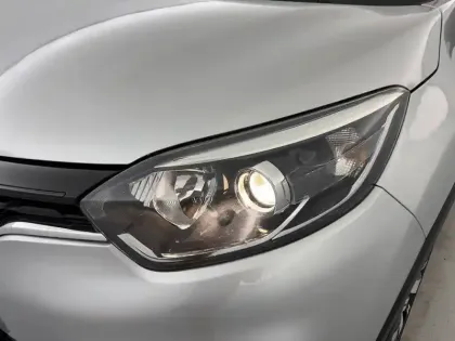 Photo 34 Renault Captur  TCe 90 - 19