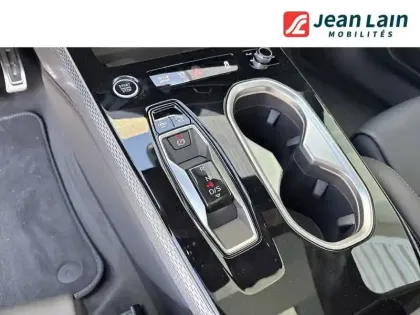 Photo 12 Audi A6  Avant e-hybrid 367 ch S tronic 7 Quattro