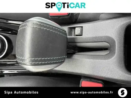 Photo 31 Peugeot 2008  BlueHDi 100ch S&S BVM5
