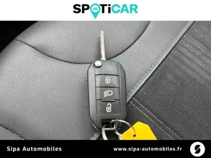 Photo 14 Peugeot 2008  BlueHDi 100ch S&S BVM5