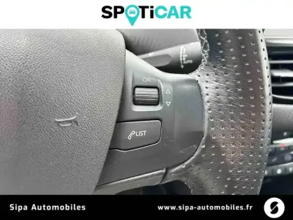 Photo 21 Peugeot 2008  BlueHDi 100ch S&S BVM5