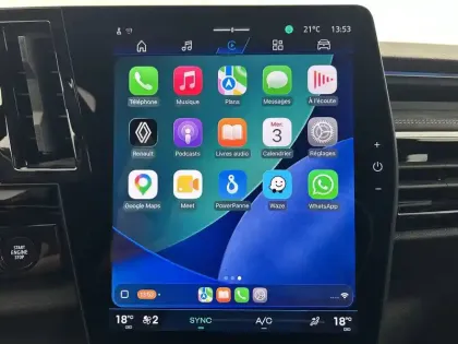 Photo 24 Renault Austral  E-Tech full hybrid 200 GSR2