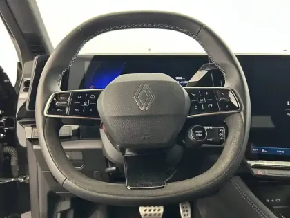 Photo 14 Renault Austral  E-Tech full hybrid 200 GSR2