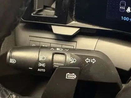 Photo 40 Renault Megane  E-Tech ER EV60 130ch optimum charge