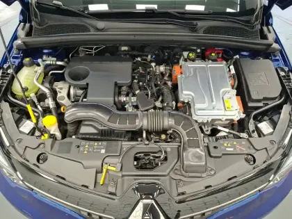 Photo 49 Renault Clio  E-Tech full hybrid 145