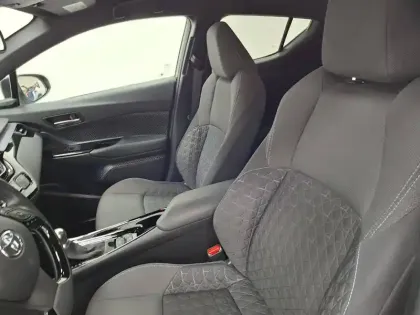 Photo 39 Toyota C-HR  Hybride 2.0L
