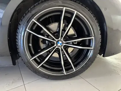 Photo 16 BMW Serie 3 320d 190 ch BVA8