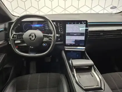 Photo 39 Renault Austral  E-Tech hybrid 200