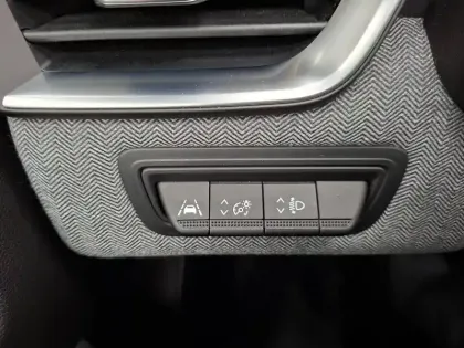 Photo 31 Renault Clio  E-Tech 140 - 21N