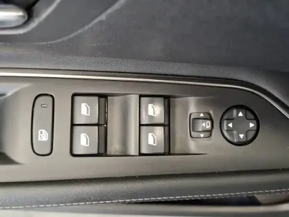 Photo 14 Peugeot 3008  Puretech 130ch S&S BVM6
