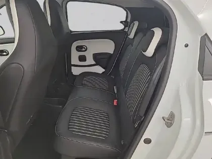Photo 11 Renault Twingo  III TCe 95