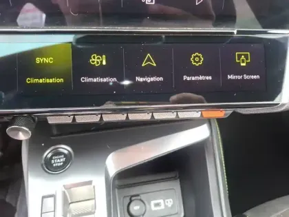 Photo 17 Peugeot 308  PHEV 180 e-EAT8