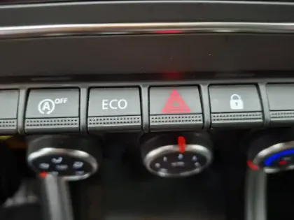 Photo 45 Renault Captur  TCe 90