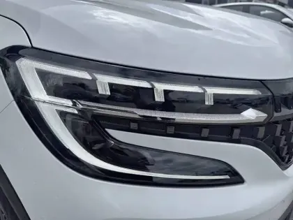 Photo 15 Renault Austral  E-Tech hybrid 200