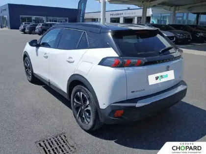 Photo 29 Peugeot 2008  Electrique 136 ch