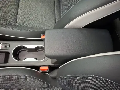 Photo 22 Renault Captur  TCe 90