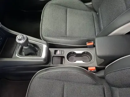 Photo 21 Renault Captur  TCe 90