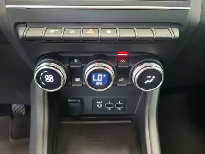 Photo 26 Renault Captur  TCe 90