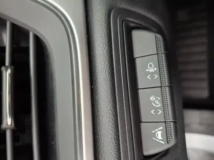 Photo 40 Renault Captur  mild hybrid 160 EDC