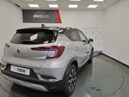 Photo 16 Renault Captur  mild hybrid 160 EDC