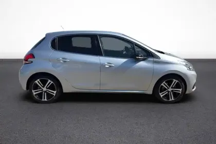 Photo 6 Peugeot 208  1.2 PureTech 110ch S&S BVM5