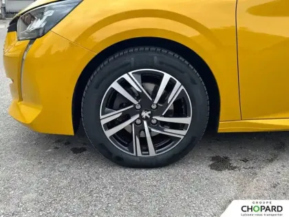 Photo 24 Peugeot 208  PureTech 100 S&S BVM6