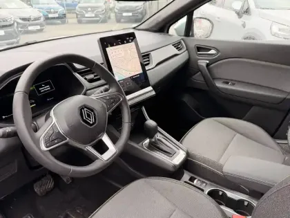 Photo 15 Renault Captur  E-Tech full hybrid 145 ch