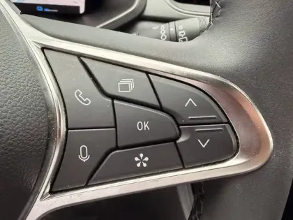 Photo 33 Renault Captur  E-Tech full hybrid 145 ch