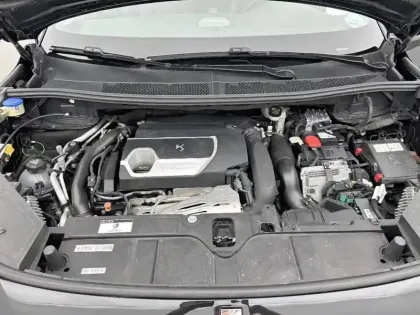 Photo 39 DS DS 7 DS7 Crossback Hybride E-Tense 300 EAT8 4x4