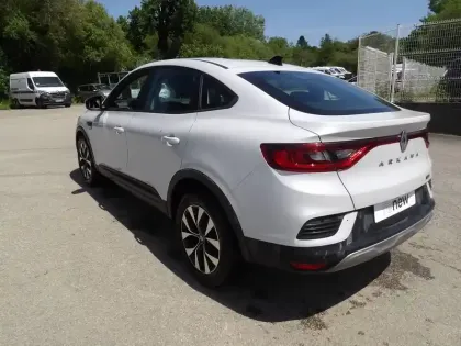 Photo 7 Renault Arkana  E-Tech hybride 145 - 22