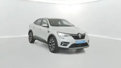 Photo 21 Renault Arkana  E-Tech hybride 145 - 22
