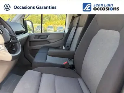 Photo 26 Volkswagen Crafter  VAN 35 L3H3 2.0 TDI 140 CH BVA