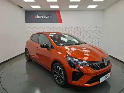 Photo 12 Renault Clio  E-Tech full hybrid 145 ch GSR2