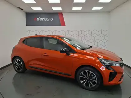 Photo 14 Renault Clio  E-Tech full hybrid 145 ch GSR2