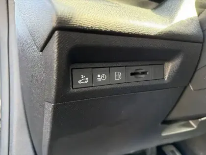 Photo 20 Peugeot 408  PHEV 225 e-EAT8