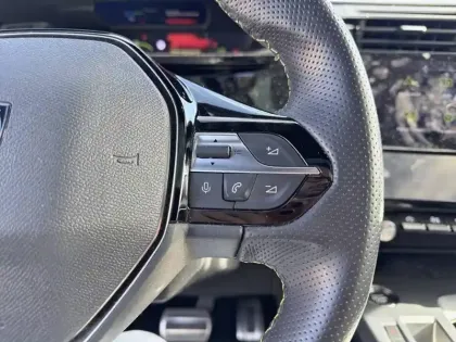 Photo 17 Peugeot 408  PHEV 225 e-EAT8