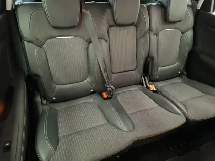 Photo 13 Renault Scenic Grand  TCe 140 FAP EDC