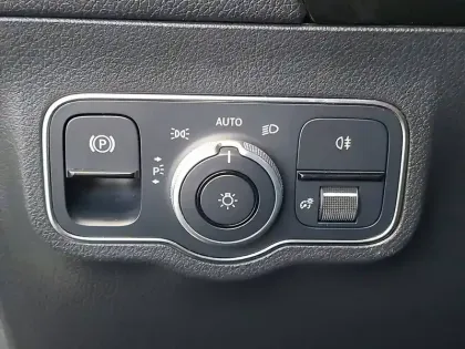 Photo 33 Mercedes Classe B  200 d 8G-DCT