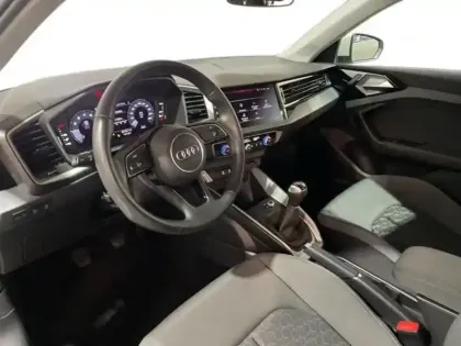 Photo 8 Audi A1 25 TFSI 95 ch BVM5 Advanced