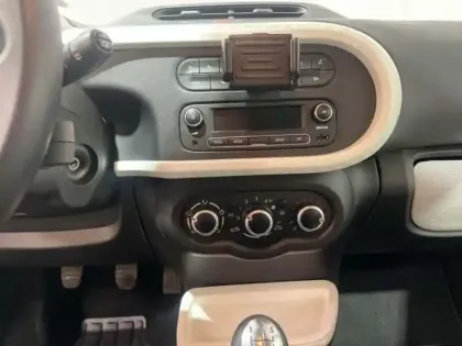 Photo 9 Renault Twingo III 1.0 SCe 70 E6C Limited